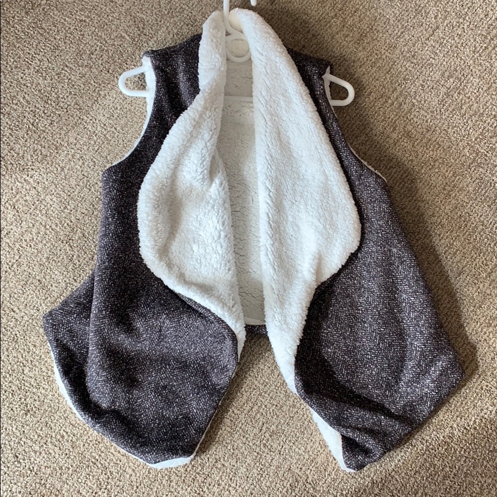 Winter vest!! Never worn